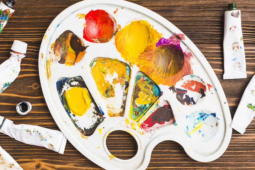 Obrazy do wnętrz wspierające relaks i kreatywność